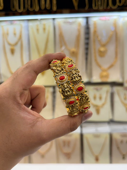 Coral Kalyani Stone Bangle