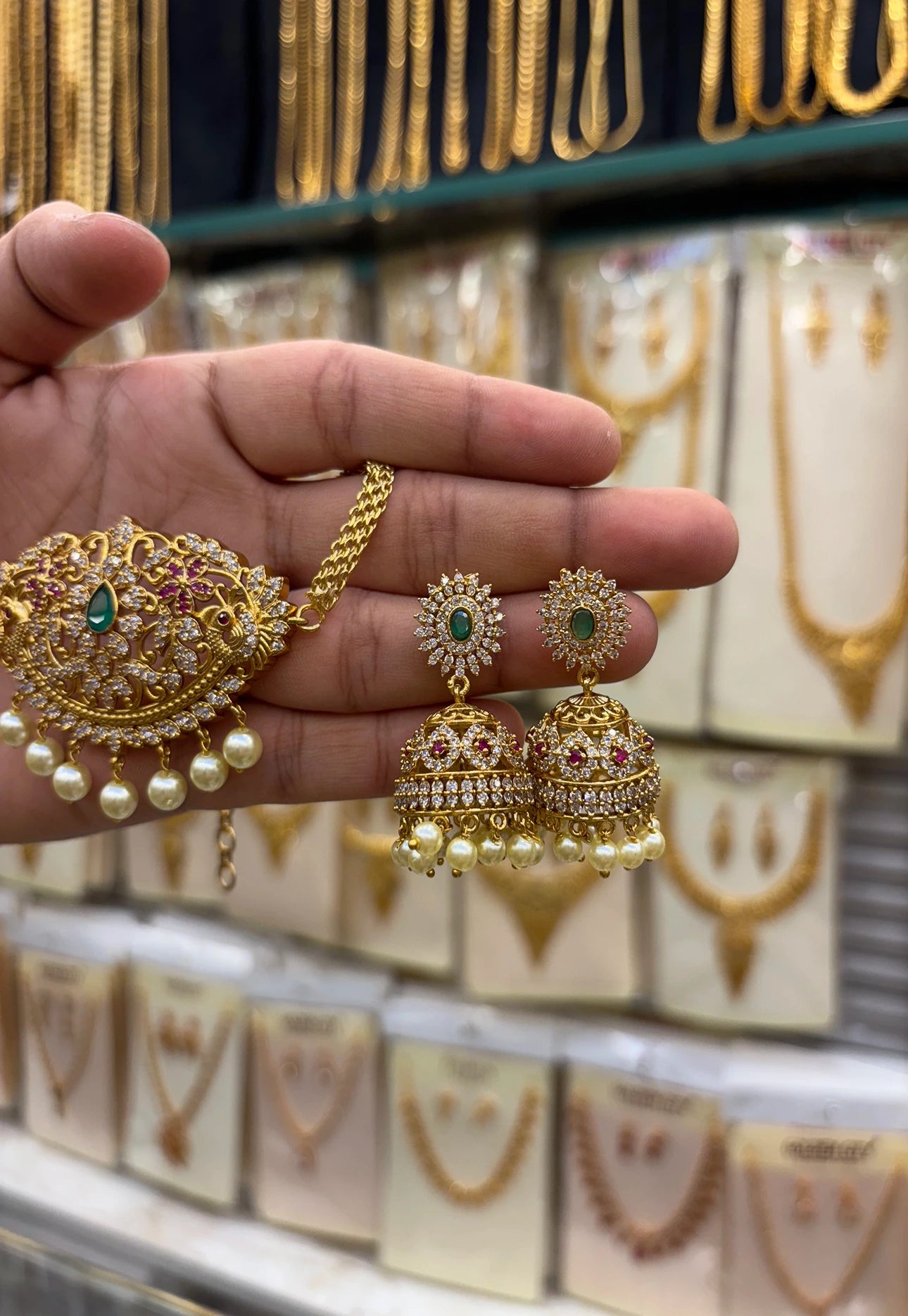 Antique Stone Choker jumki