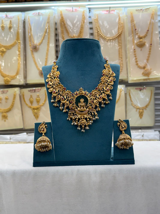 Antique Green Beats Design Necklace