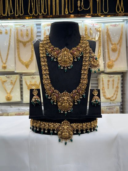 Antique Design Green Beats Bridal Set