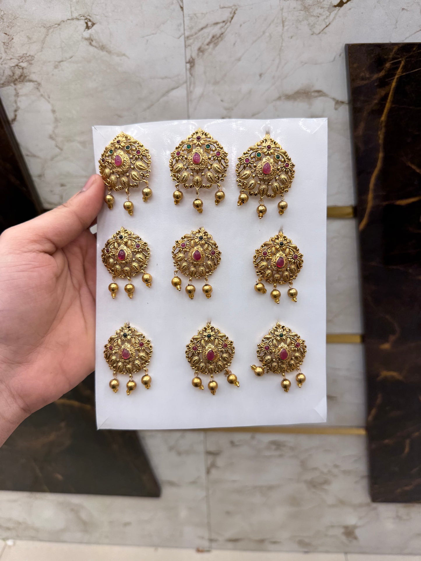 Golden Glow Jada Billa