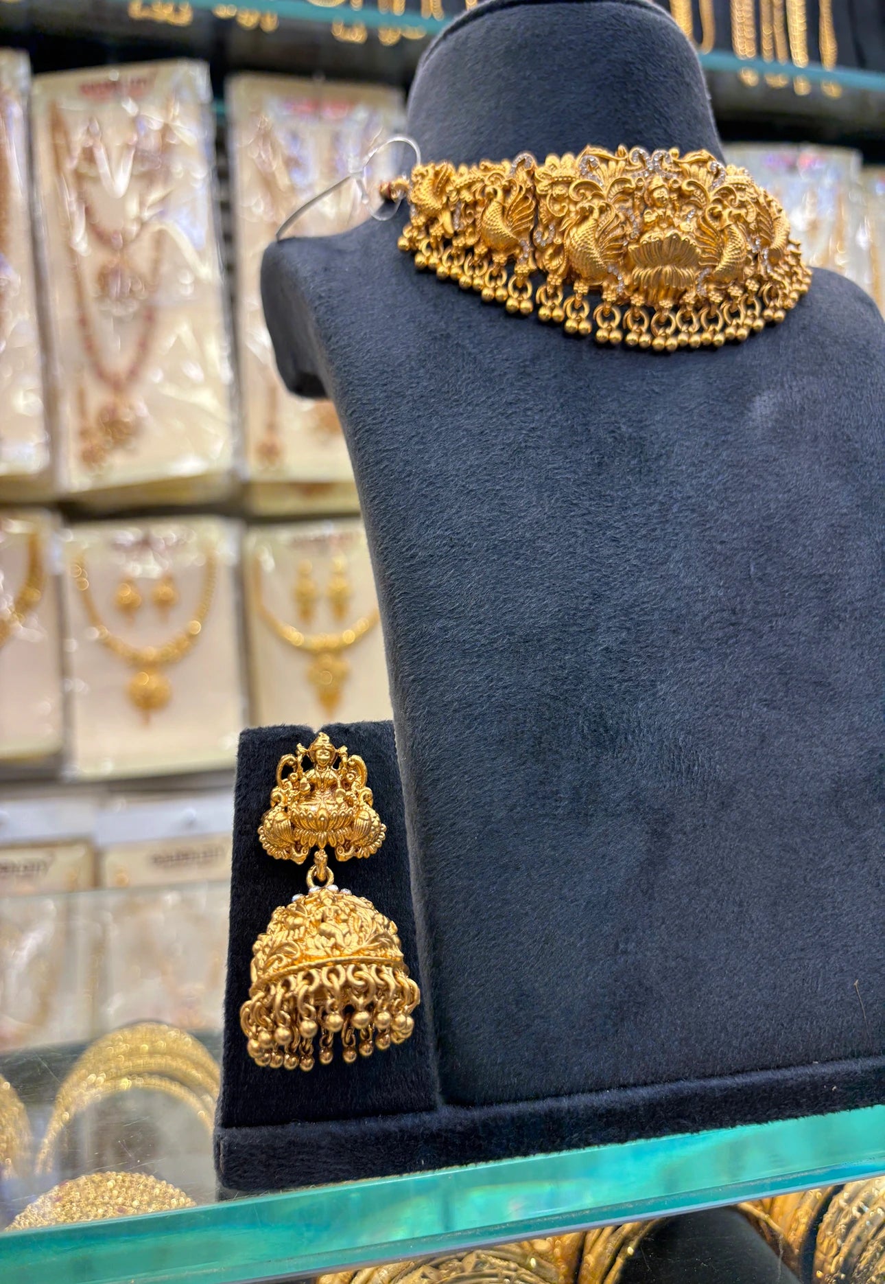 Antique Gold Choker Set