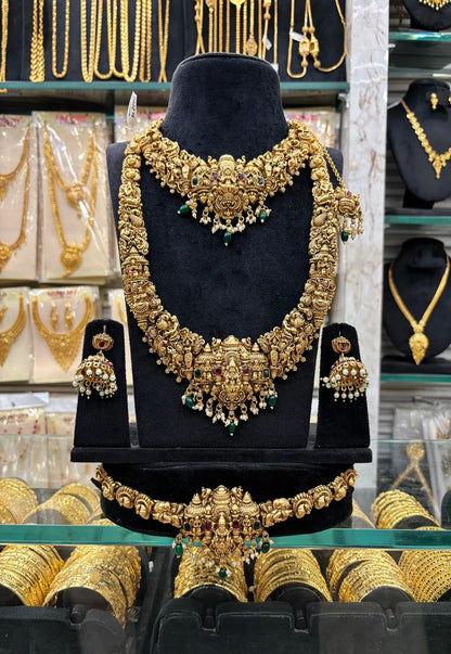 Antique Nice Work Green Beats Bridal Set
