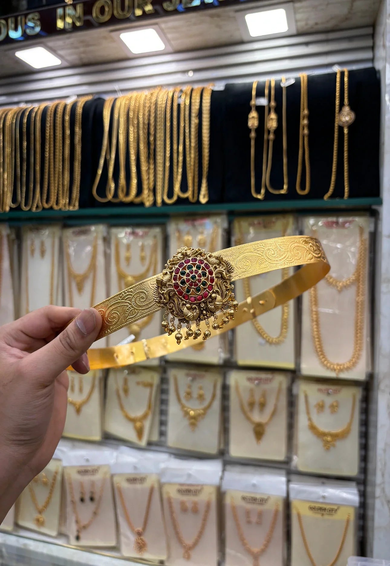 Antique Single Pendant Beats Hipbelt