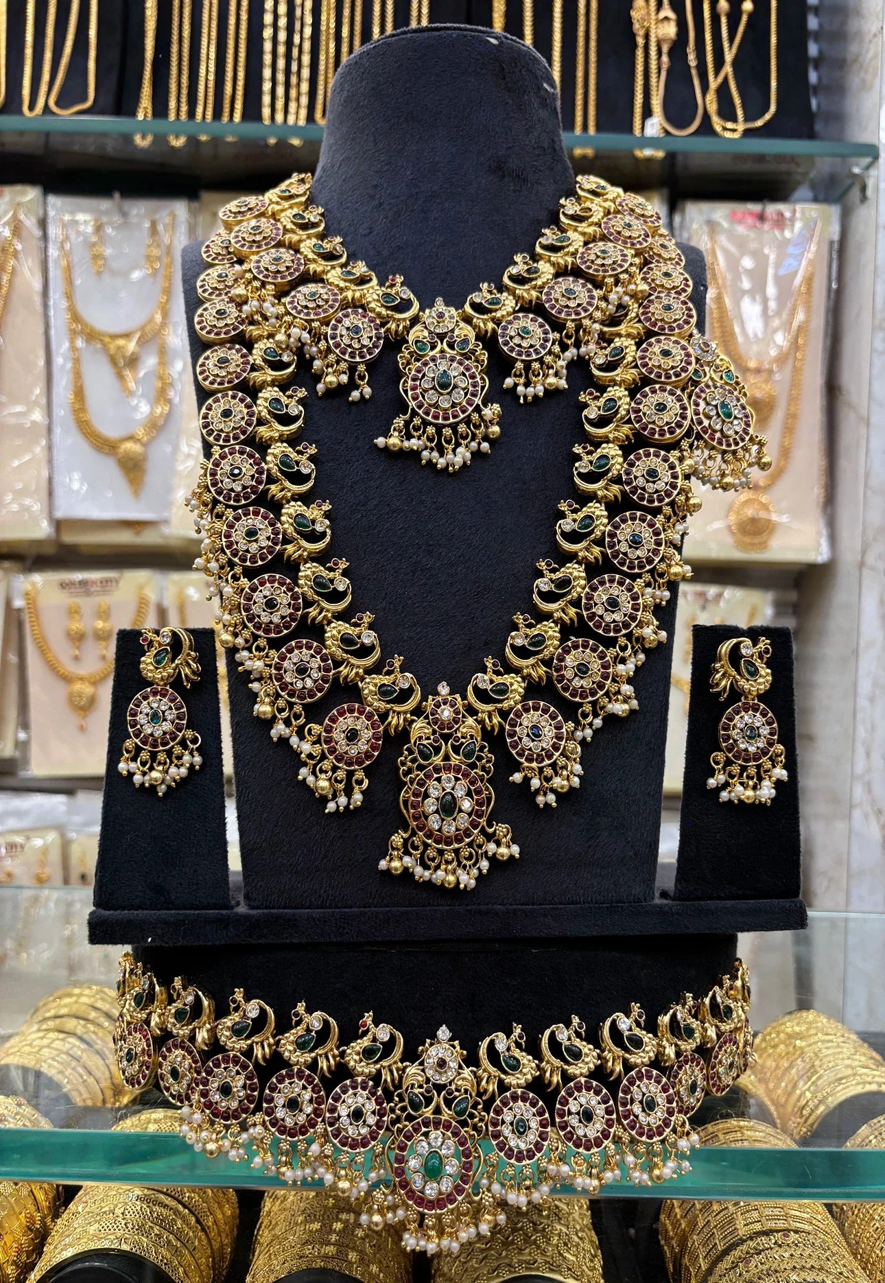 Trending Antique Bridal Set