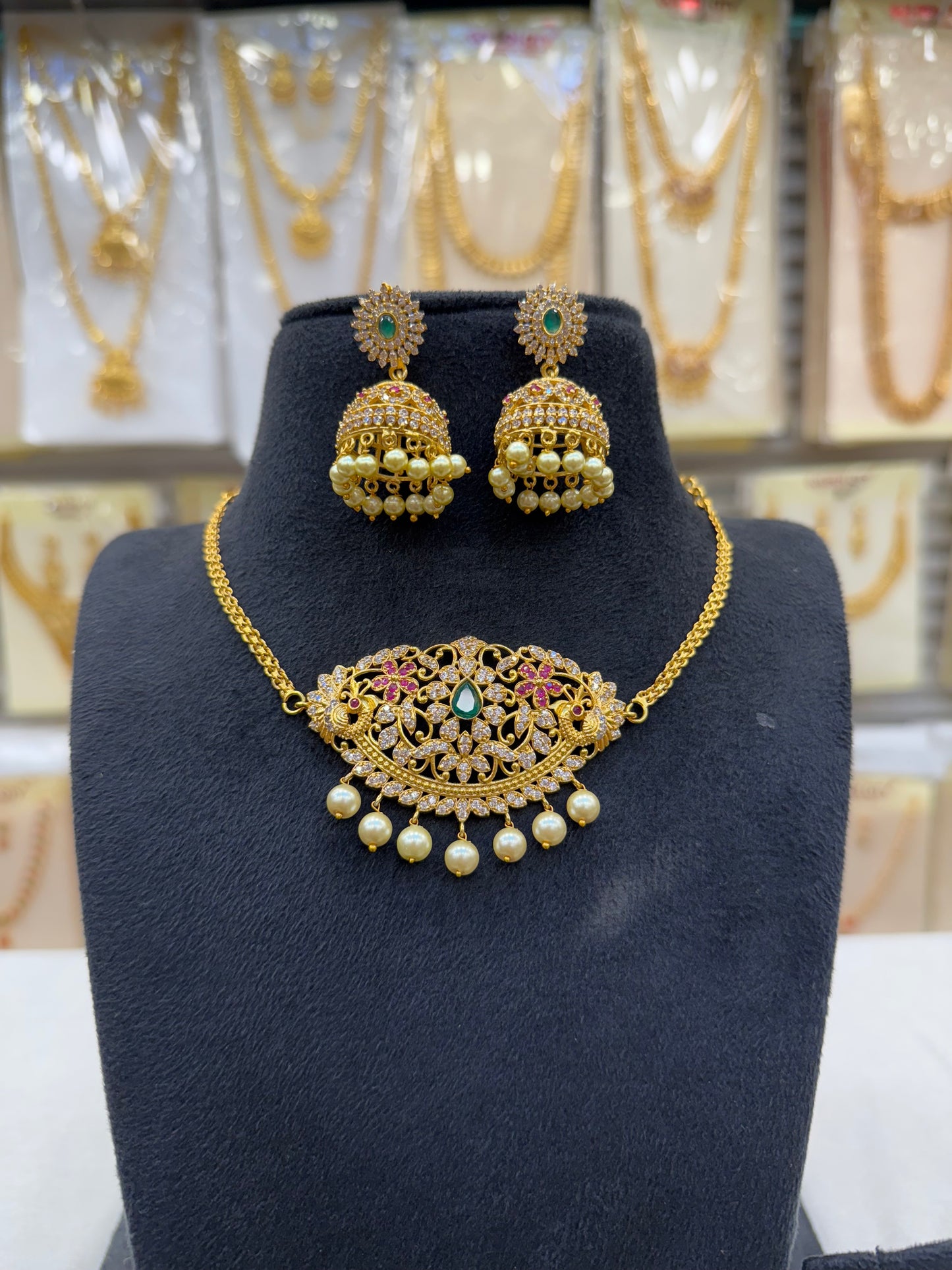 Antique Stone Choker jumki
