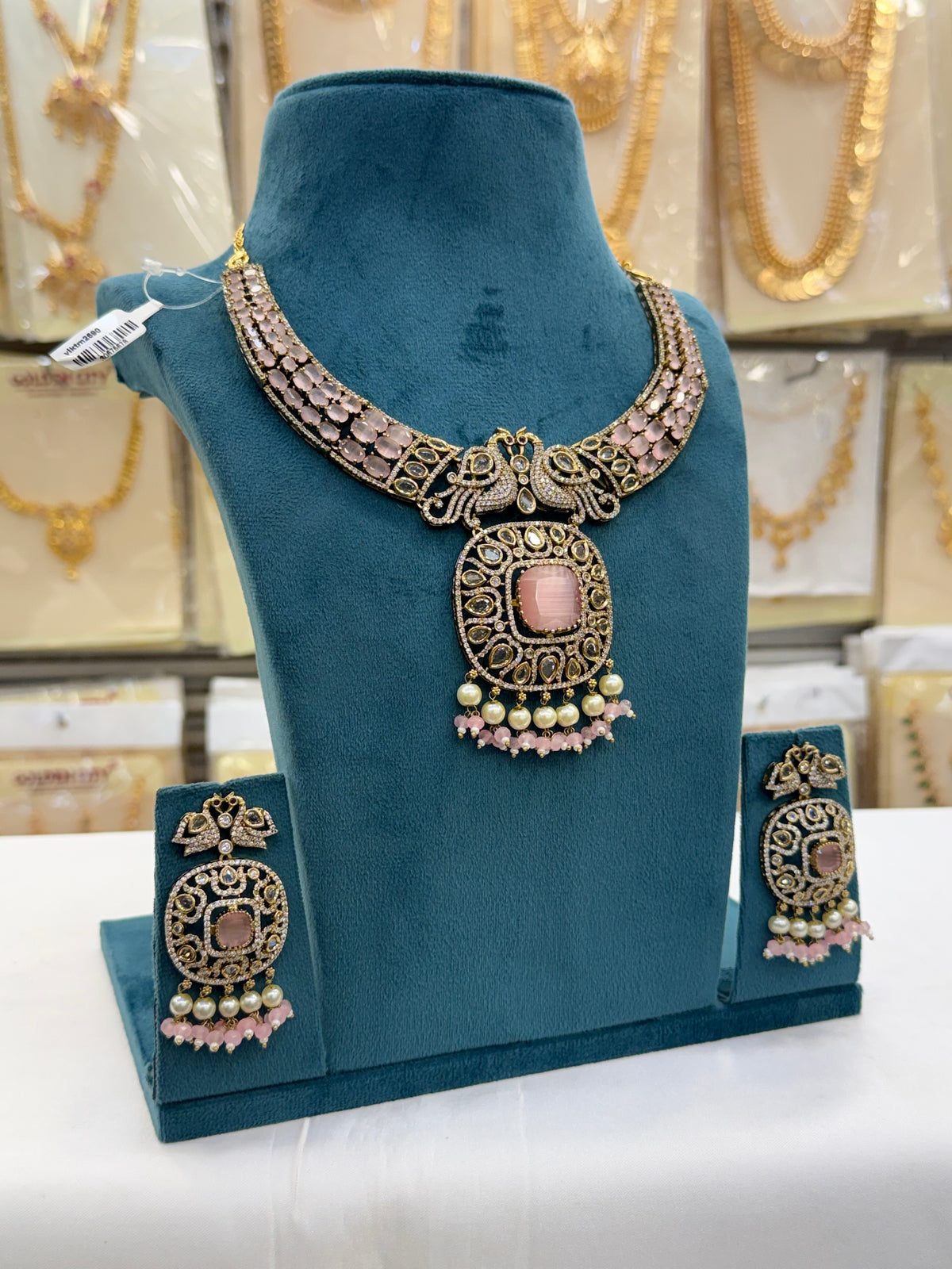 Victorian Sparkle Pastel Pink Necklace