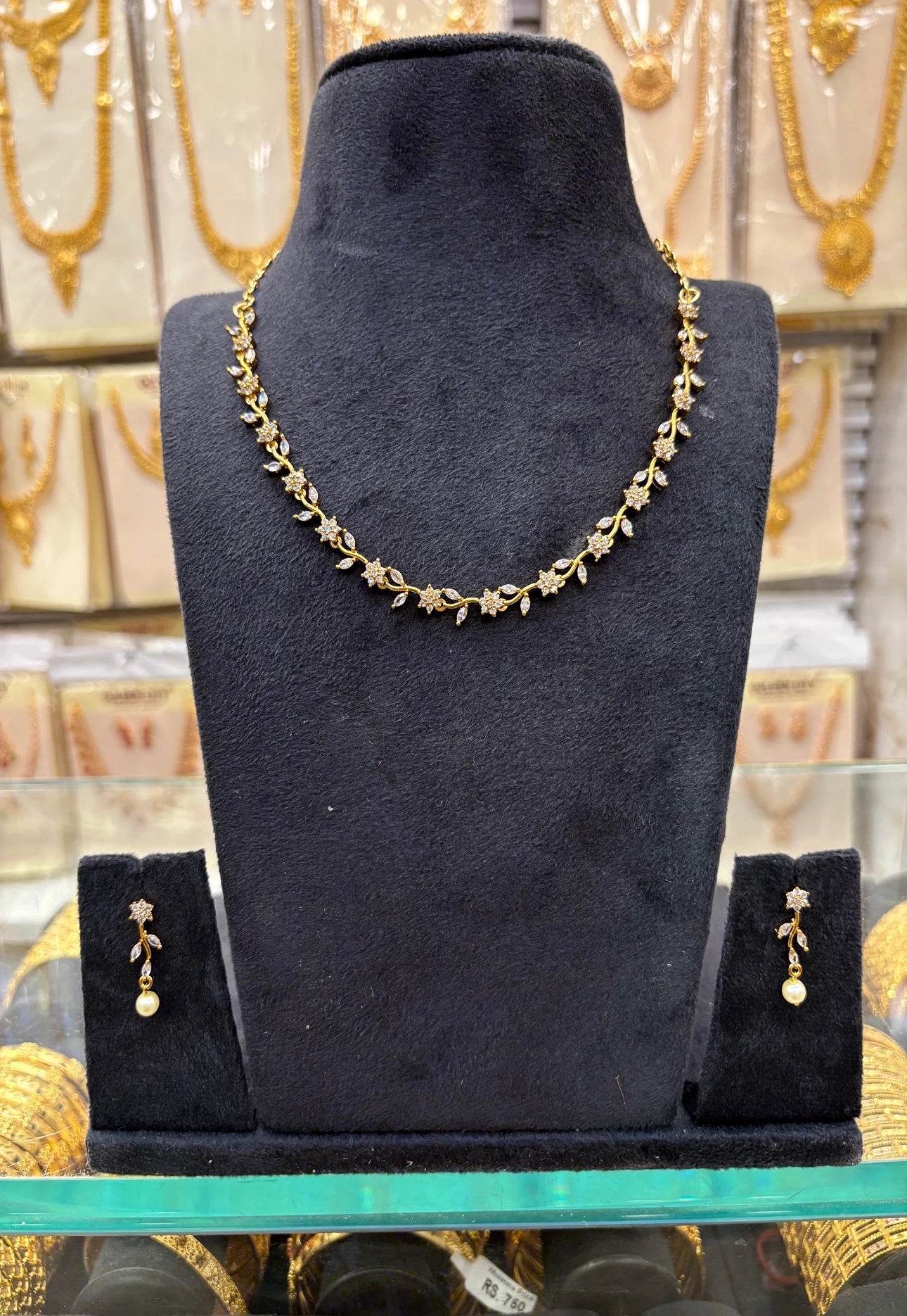 A.D Stone Simple Necklace