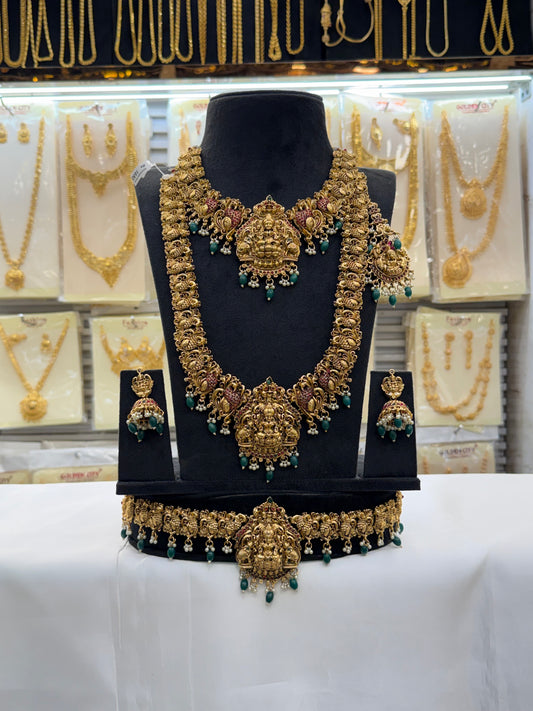 Antique Design Green Beats Bridal Set