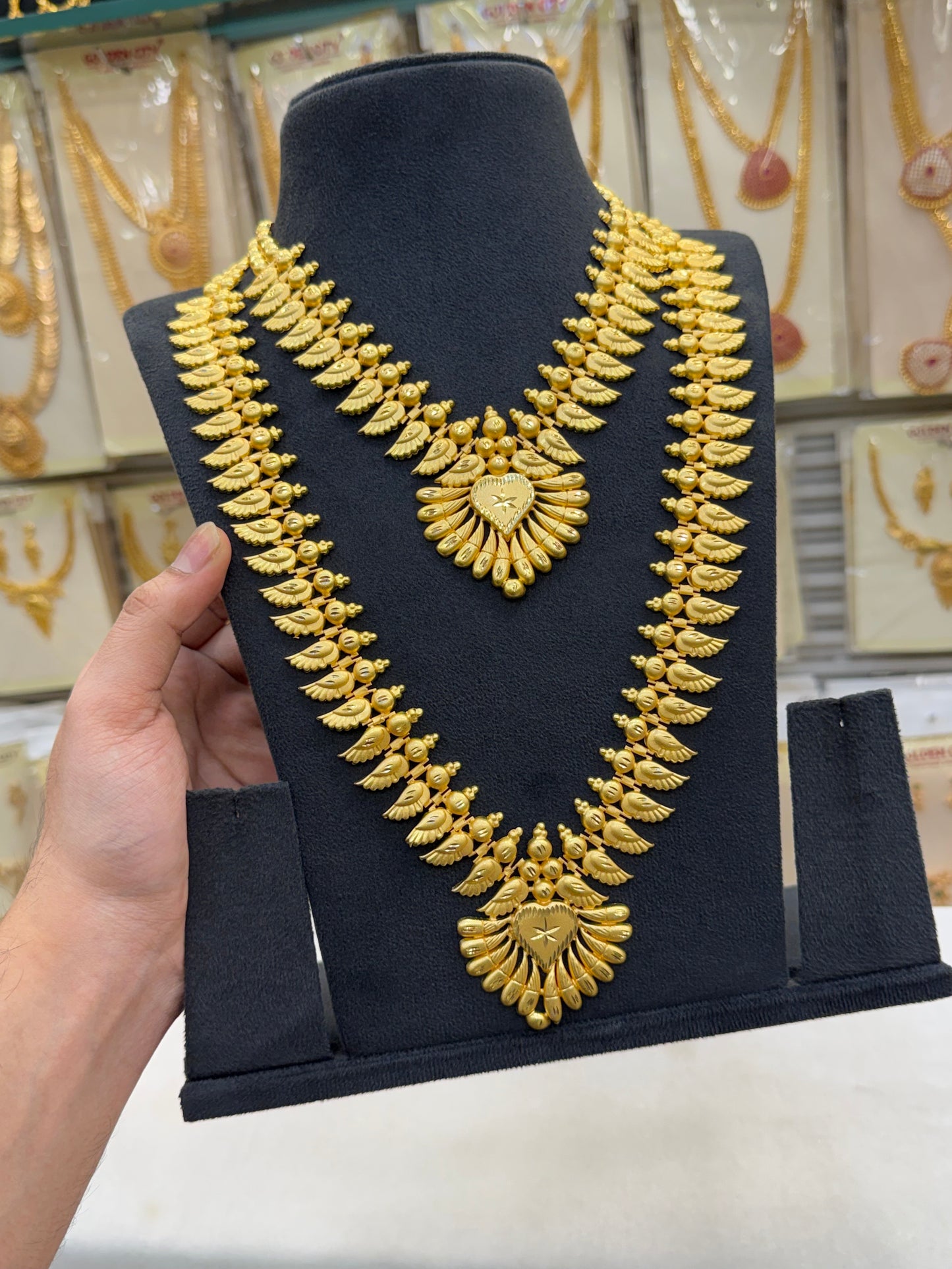 Regal Shine Kerala Set