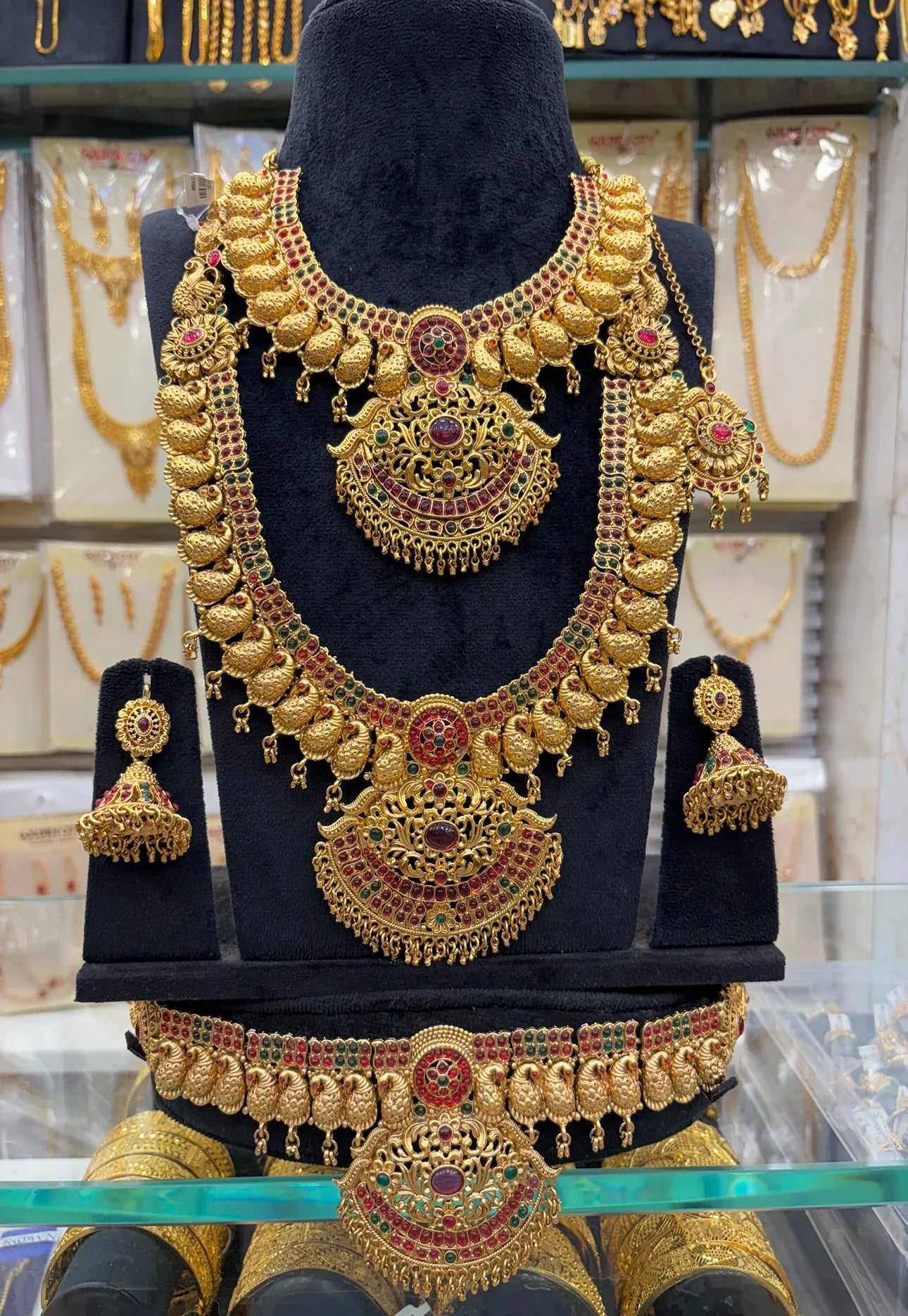 Antique Mango Design Bridal Set