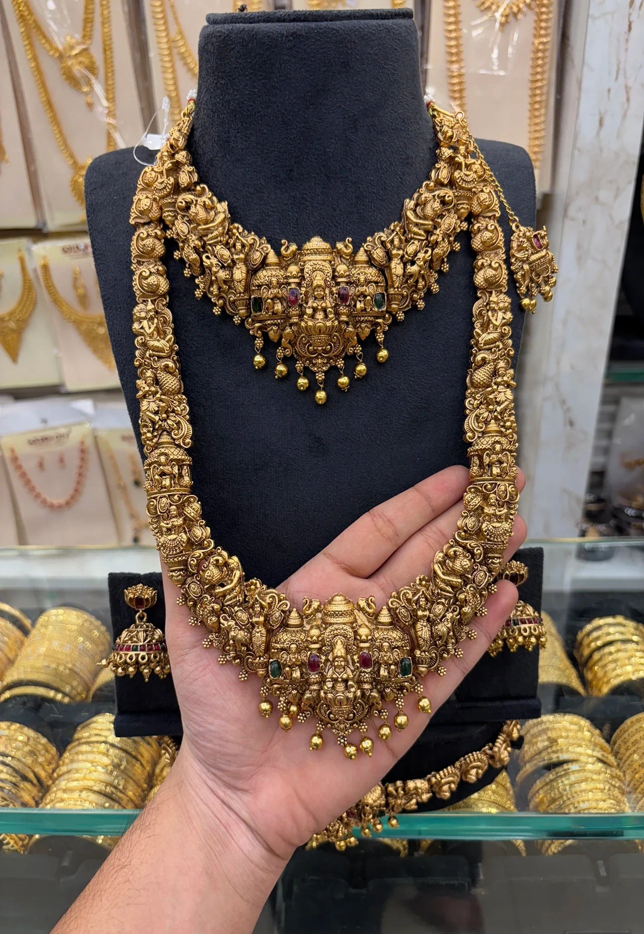 Antique Nice Gold Beats Bridal Set