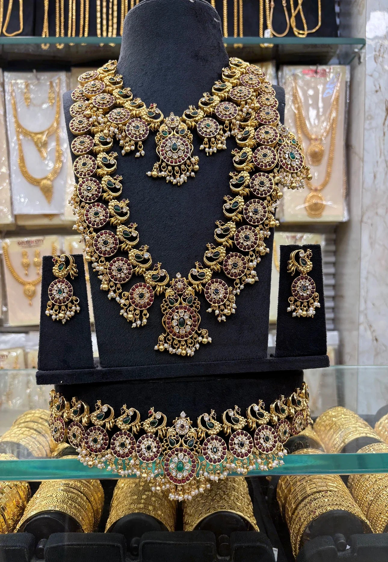 Trending Antique Bridal Set