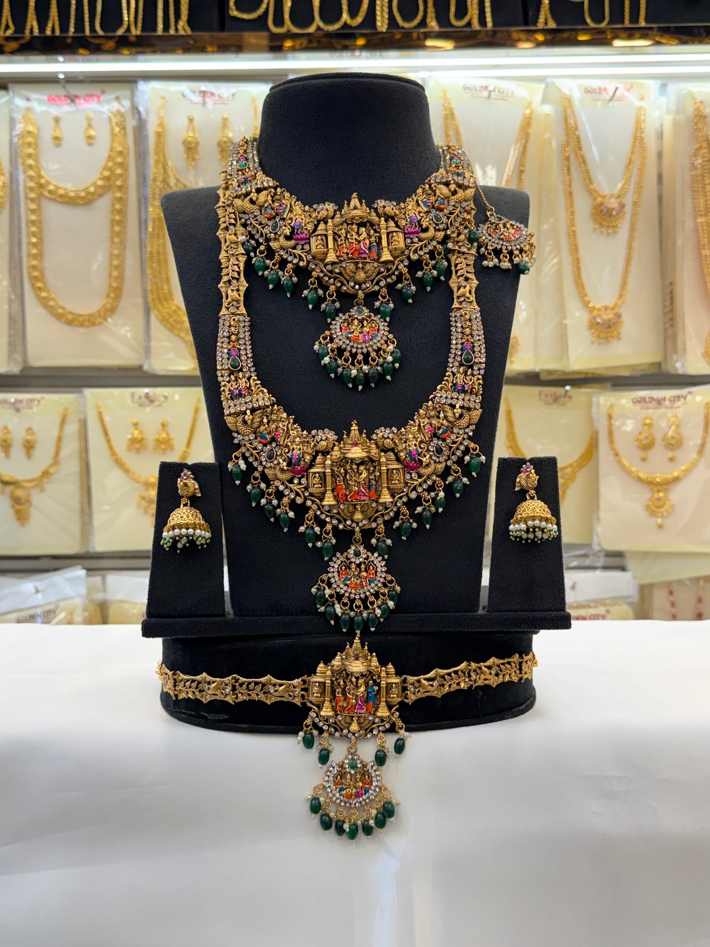 Maharani Enamel Bridal Set