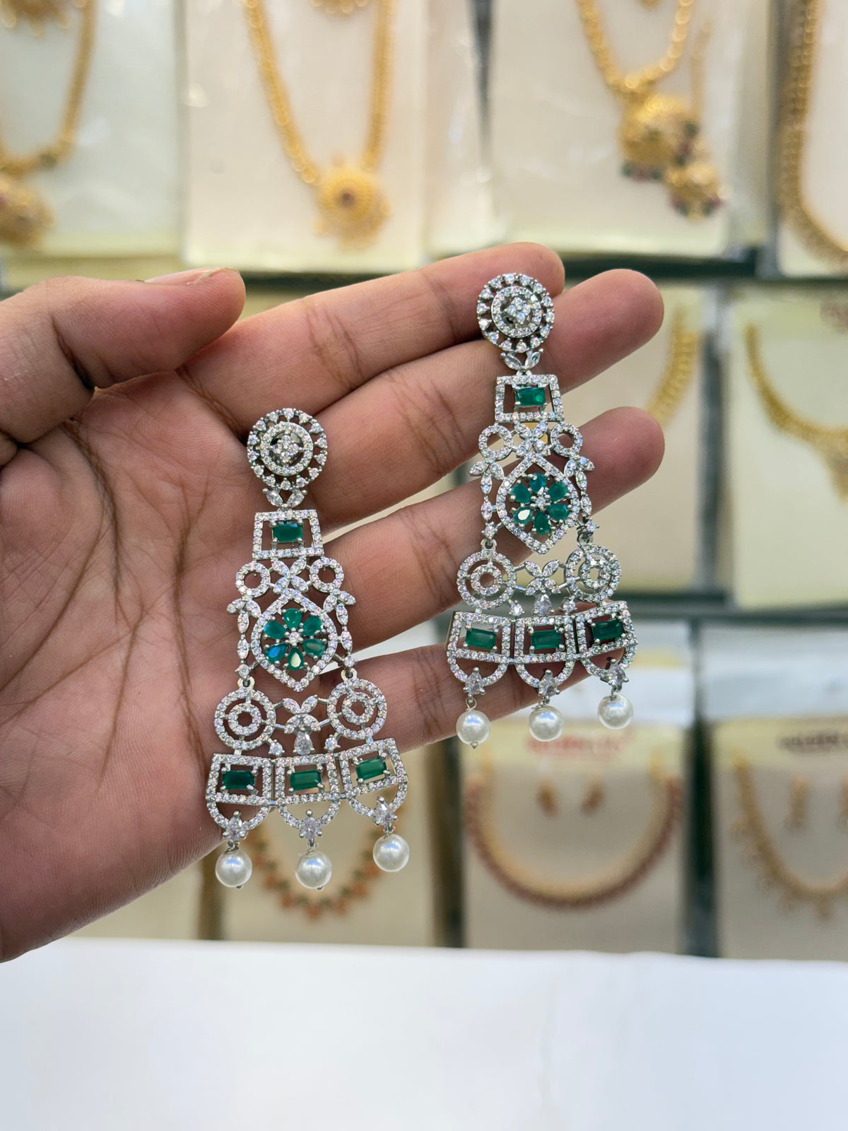 Elegant A.D Choker Set - Green Stone