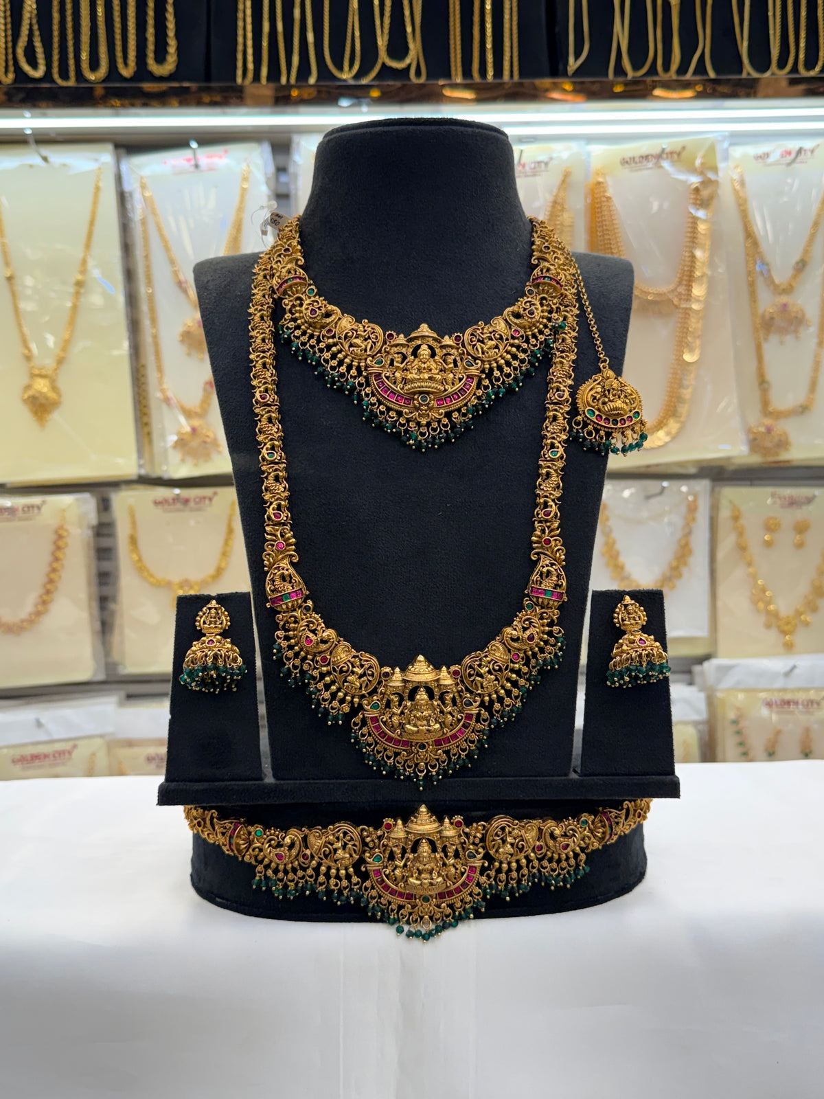 Antique Devika Green Beats Set
