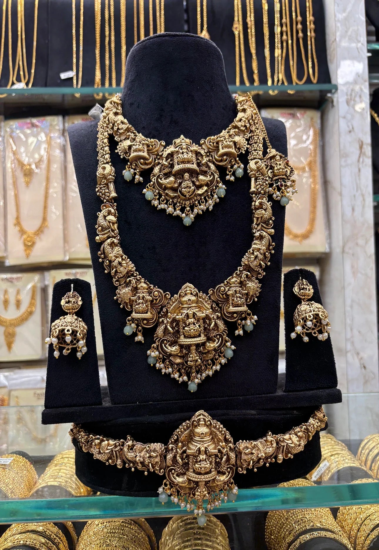 Antique Work Bridal Set