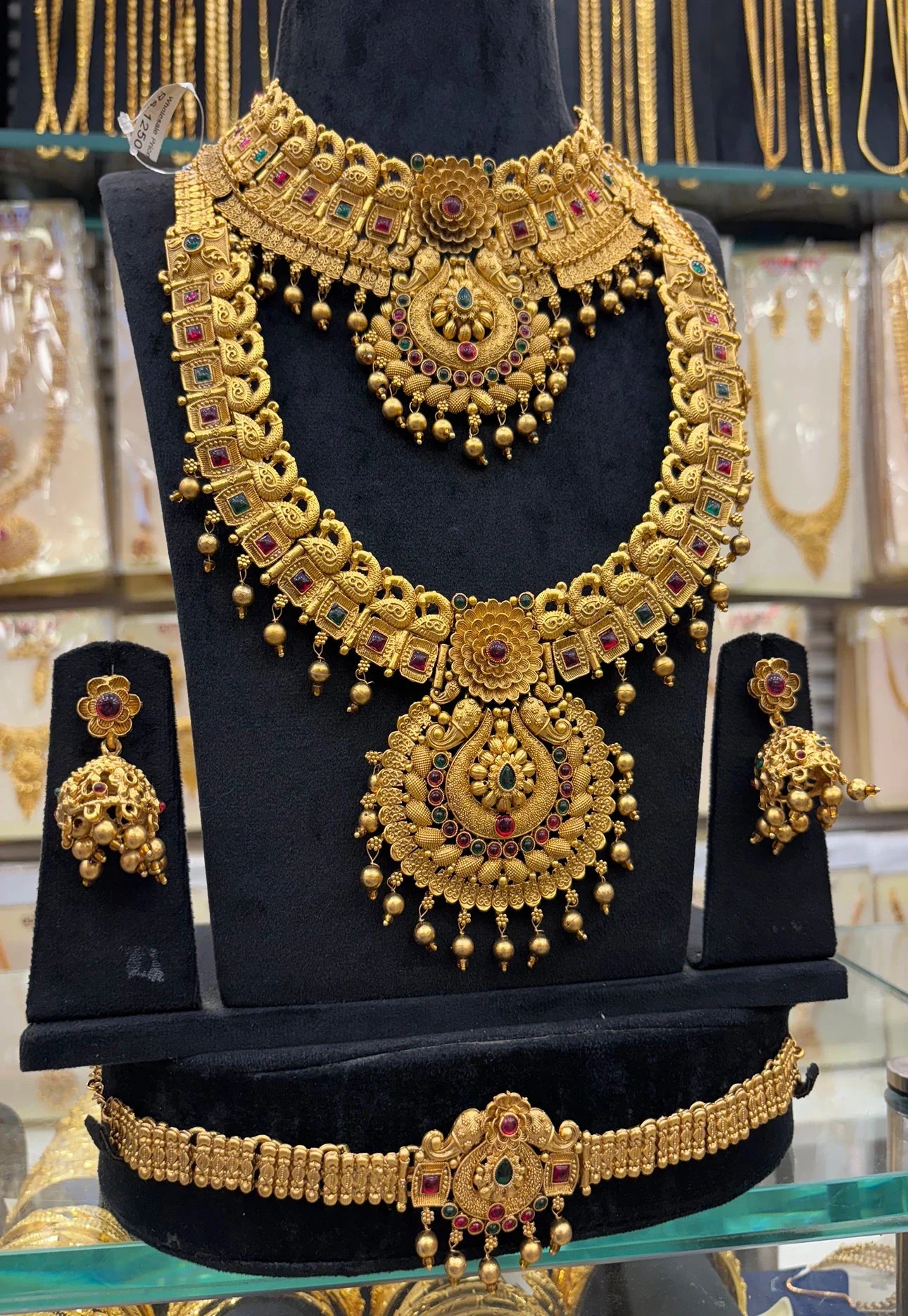 Antique Flower Design Choker Bridal Set