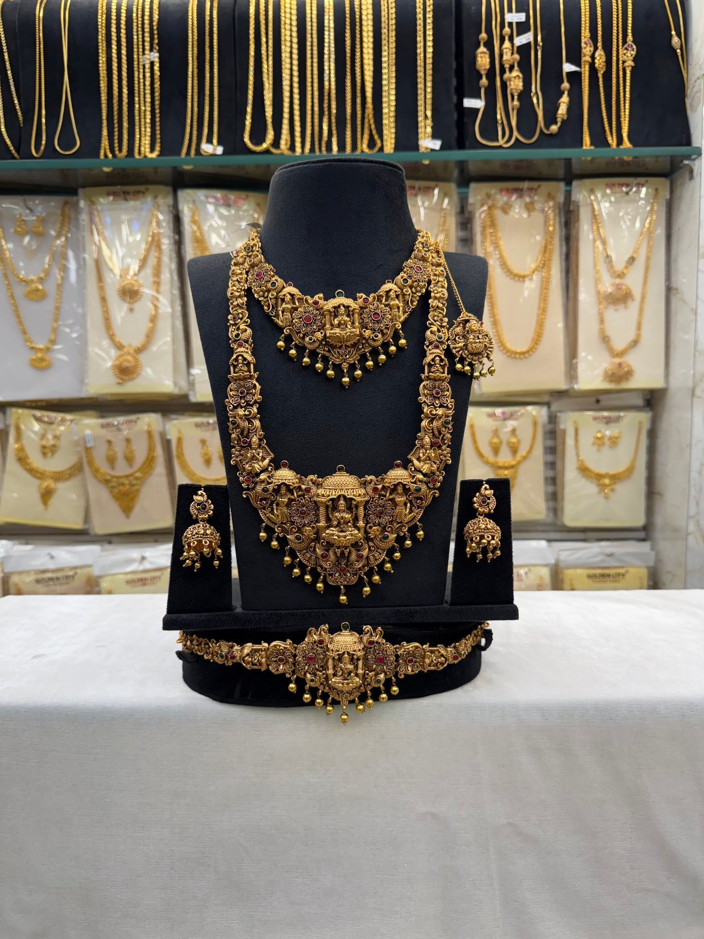 Antique Heavy Bridal Set