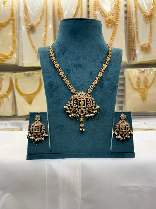 Emerald Green AD Necklace