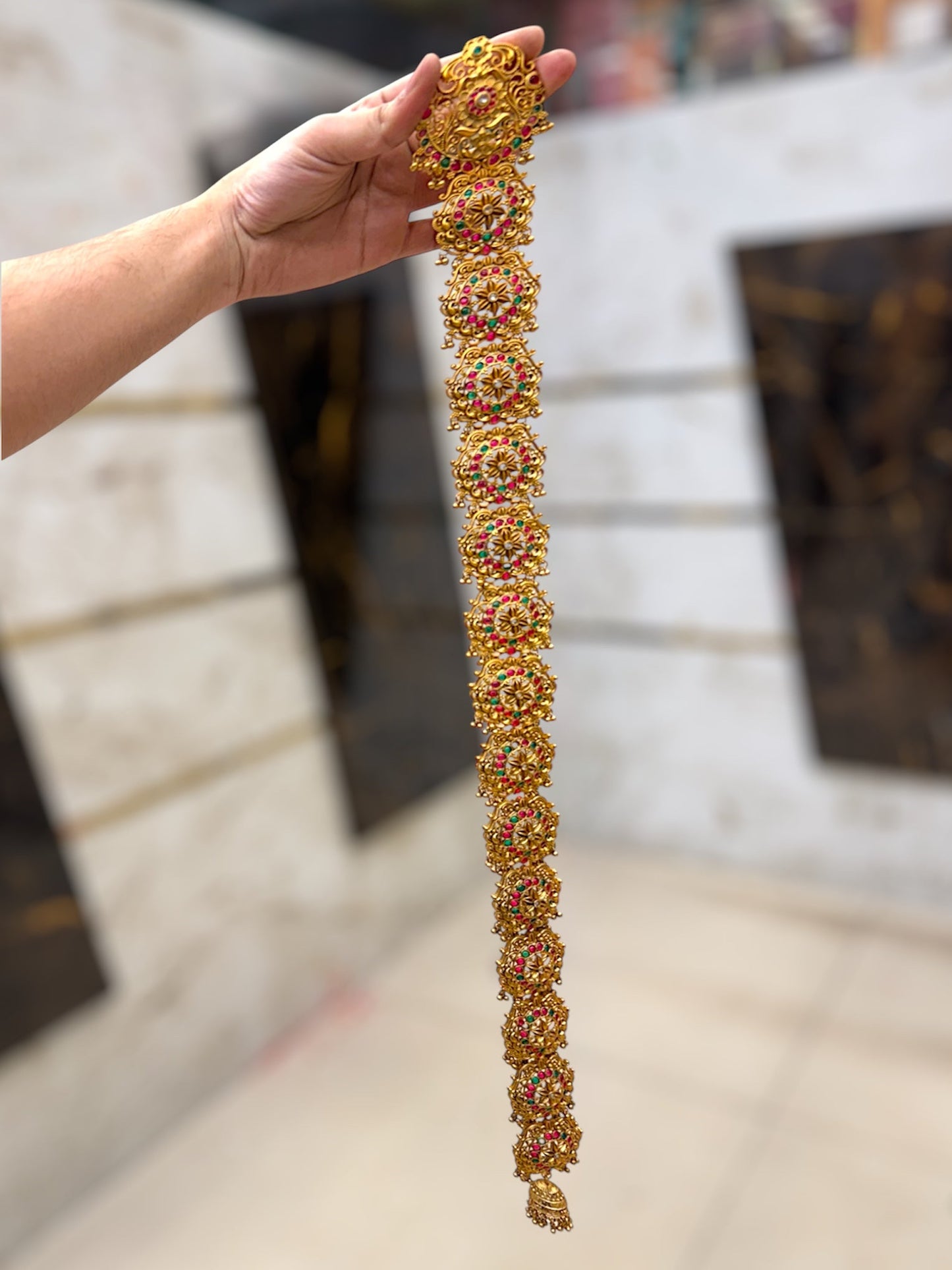 Antique Temp Stone Work Long Jada
