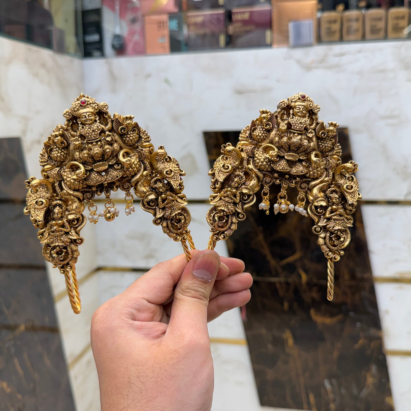 Antique Venky Pair Gold Beats