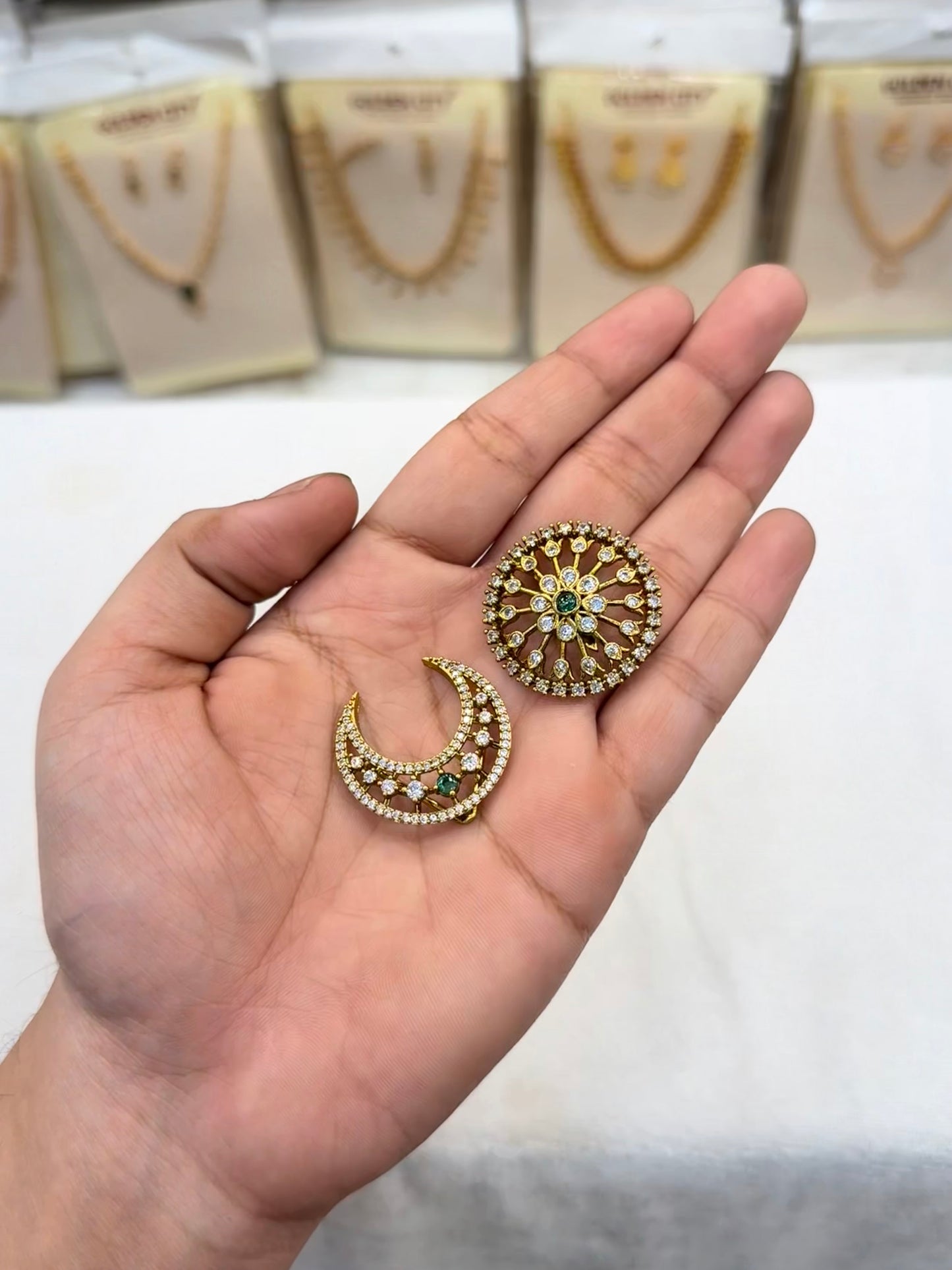 Green Stone Sun & Moon Bila