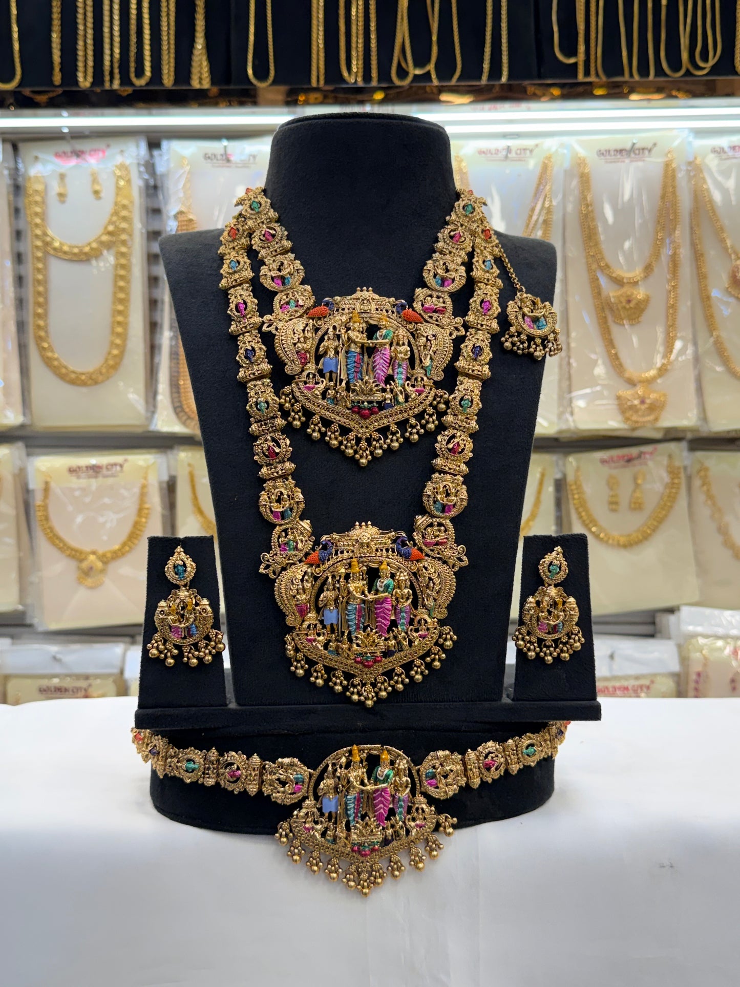 Enamel Sivan Parvathy Bridal Set