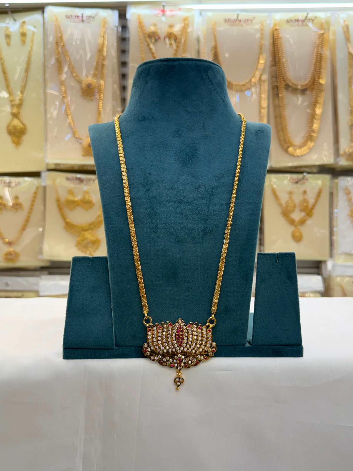 Lotus Bloom Impoun Dollar