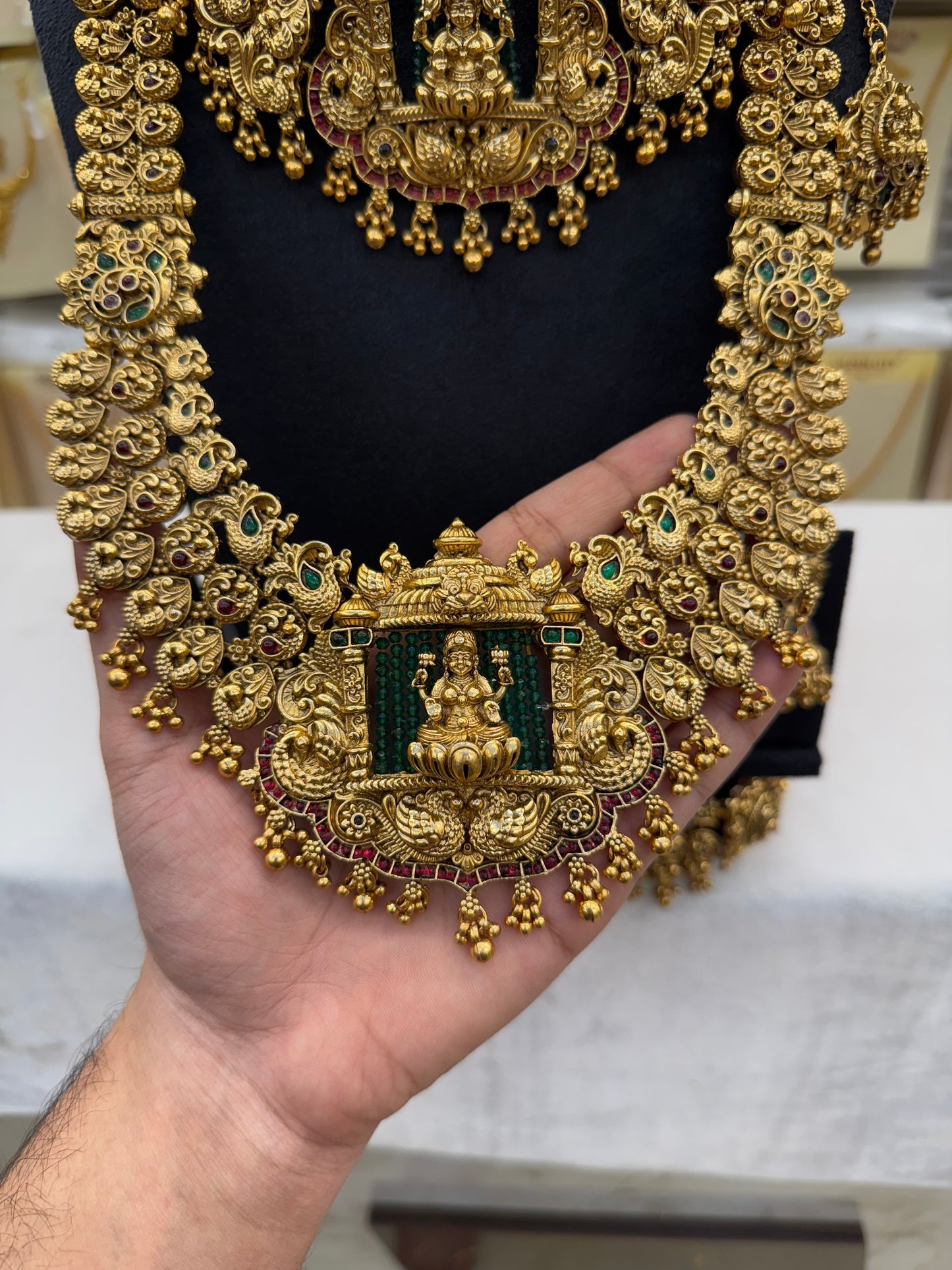 Trending Antique Bridal Set