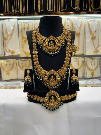 Trending design Green Beat Bridal Set