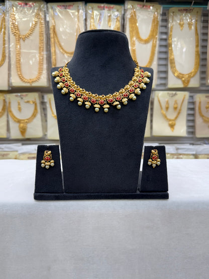 Coral Glow Necklace