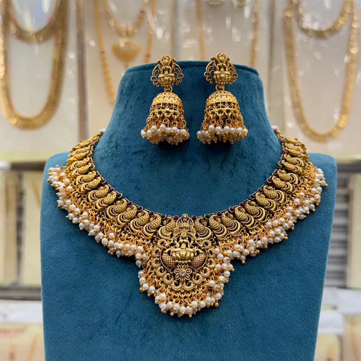 Lakshmi Design Antique Necklade