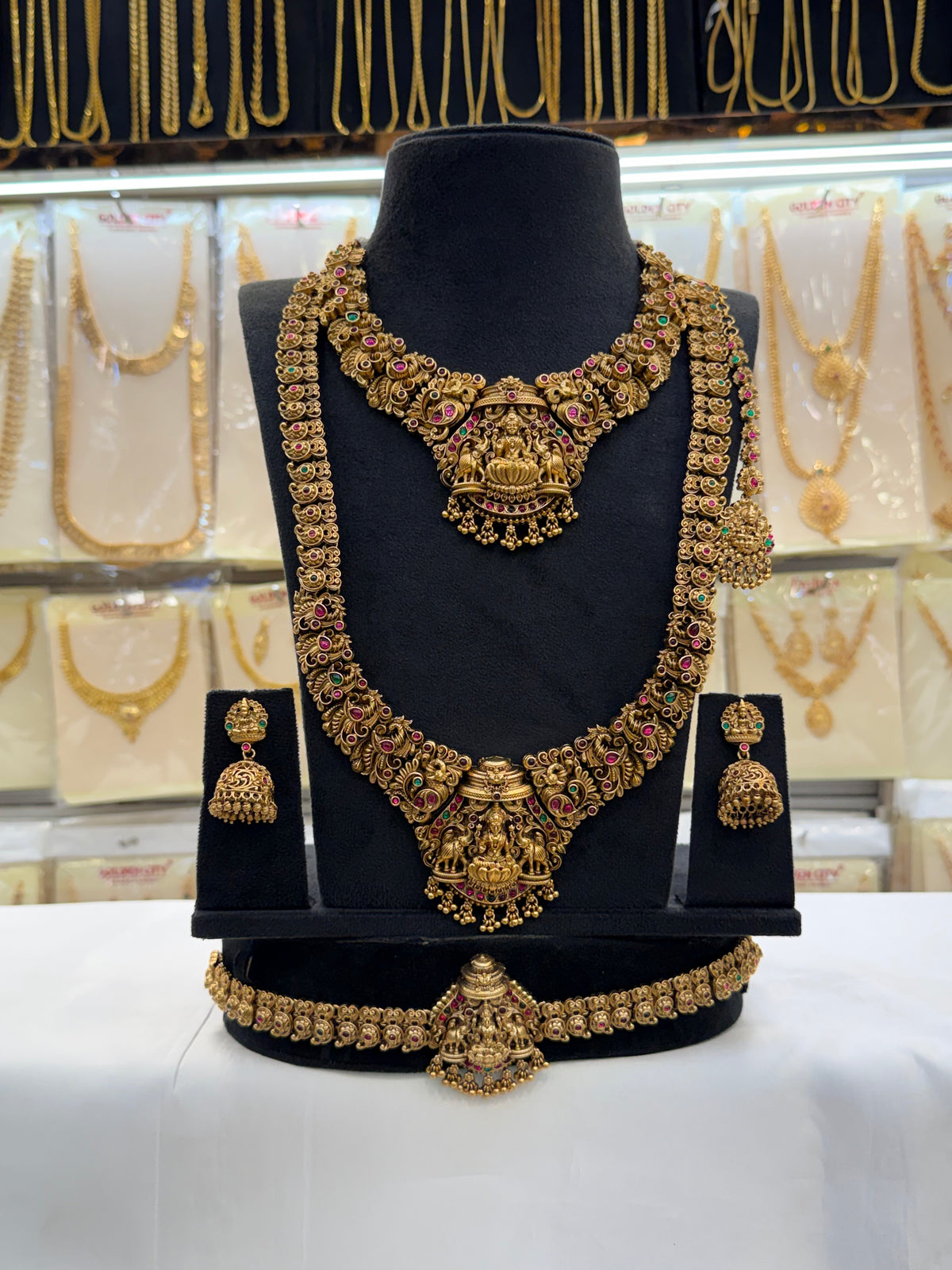 Traditional premium Antique Bridal Set