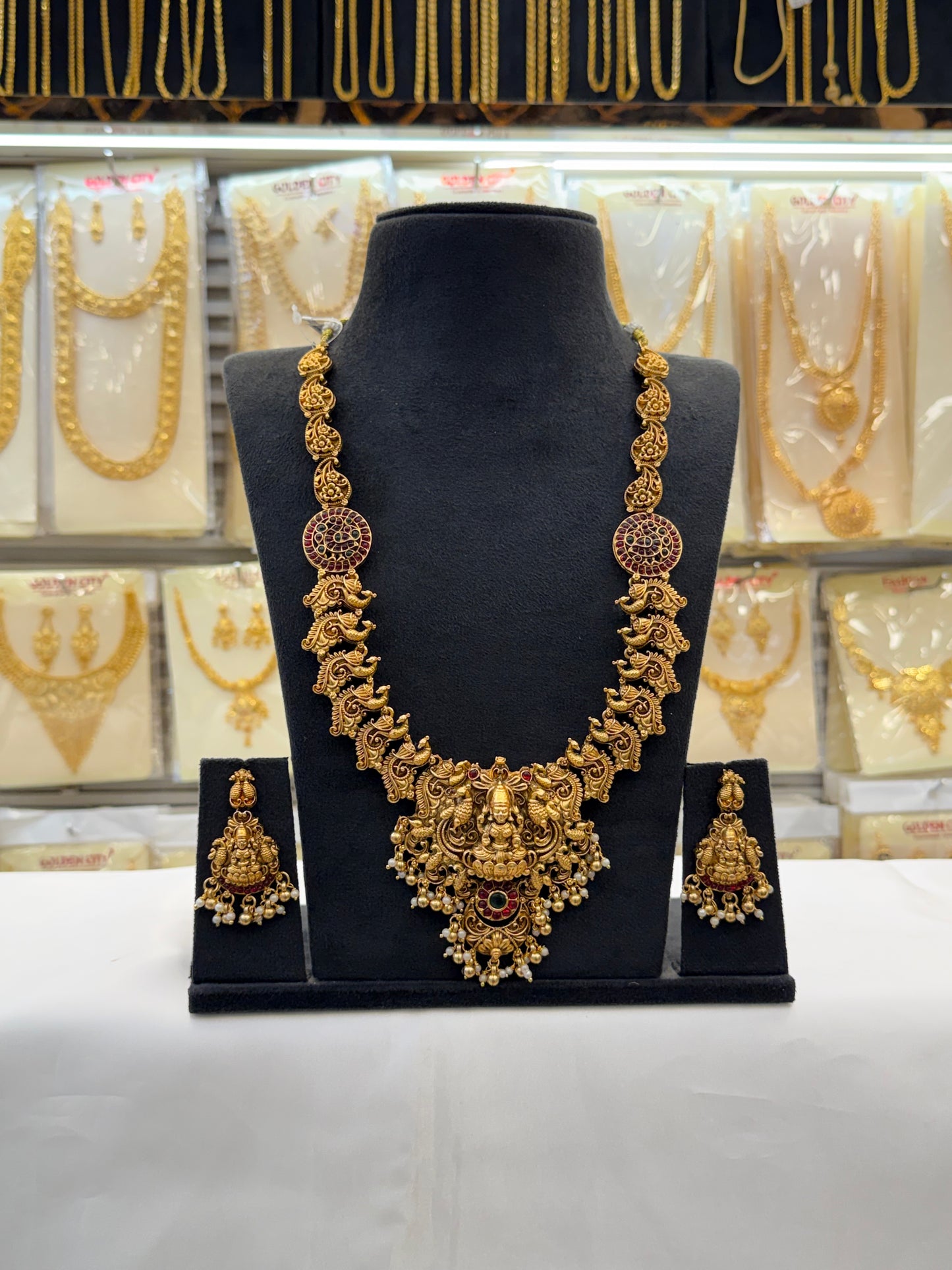Maharani Antique Haram