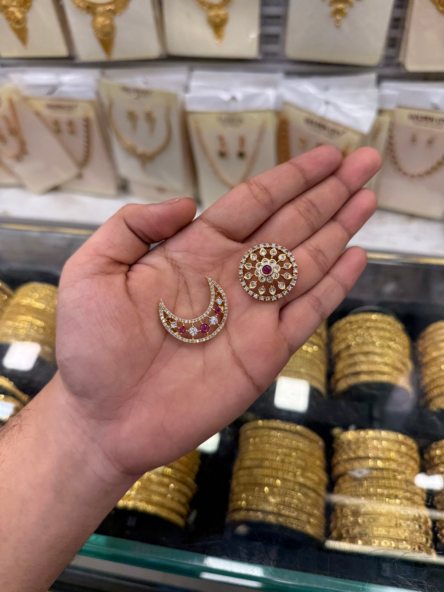Ruby Stone Sun & Moon Bila