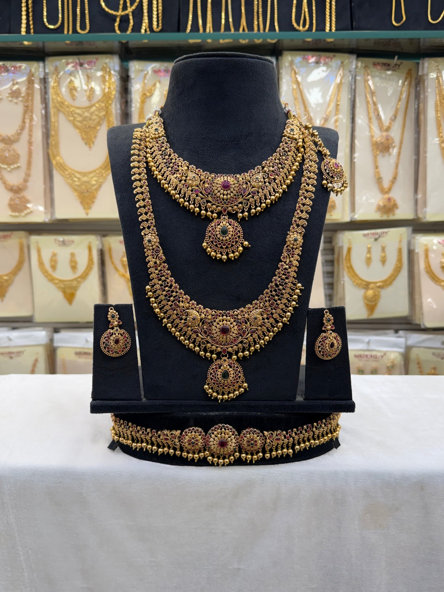 Elite Antique Bridal Set