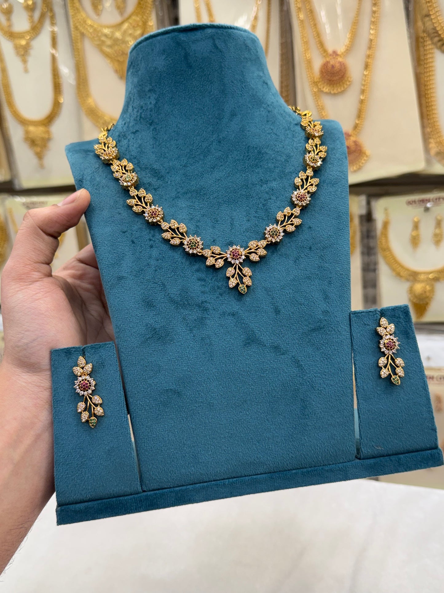 Minimal Luxe AD Necklace Multi Stone