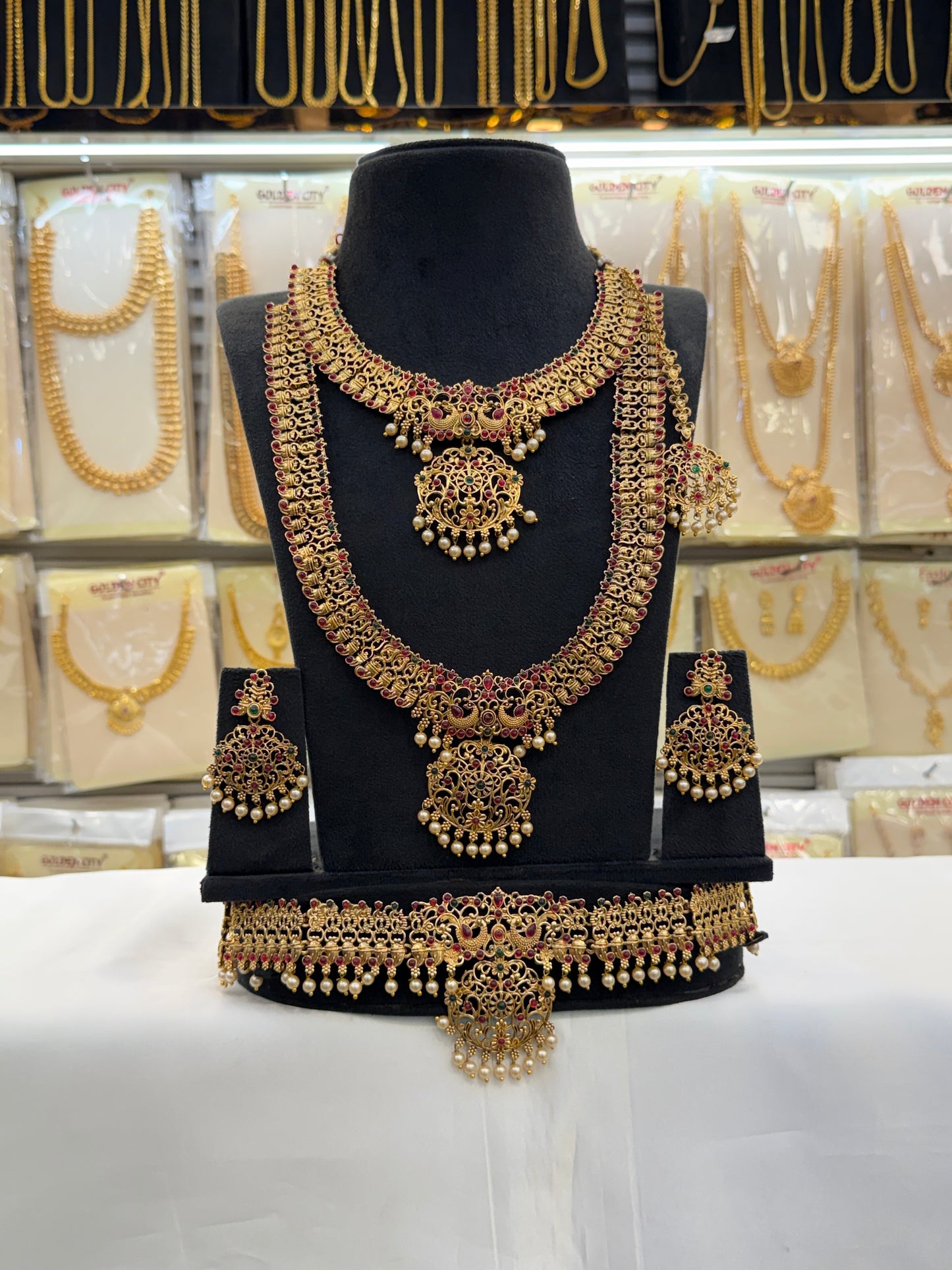 Grand Royal Antique Bridal Set