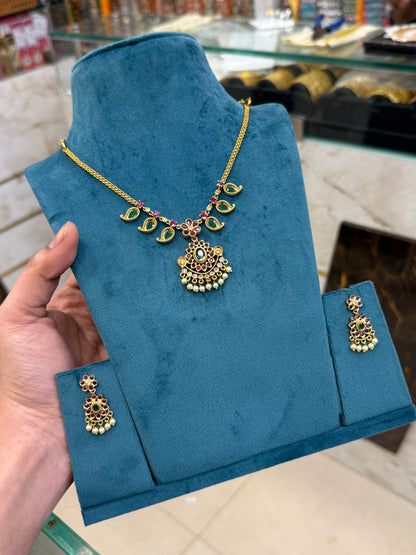 Emerald Green AD Necklace