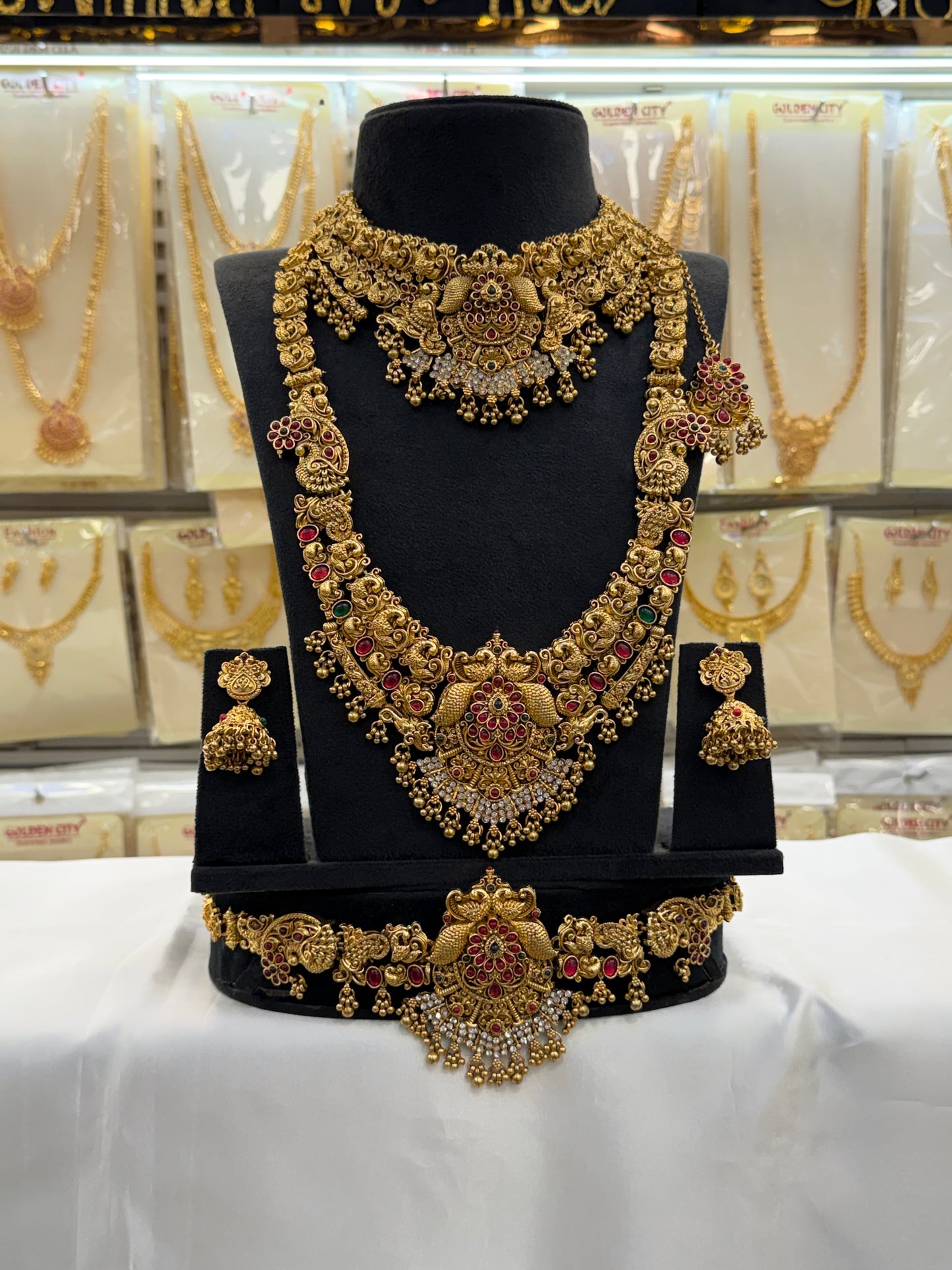 Antique Floral Elegance Bridal Set