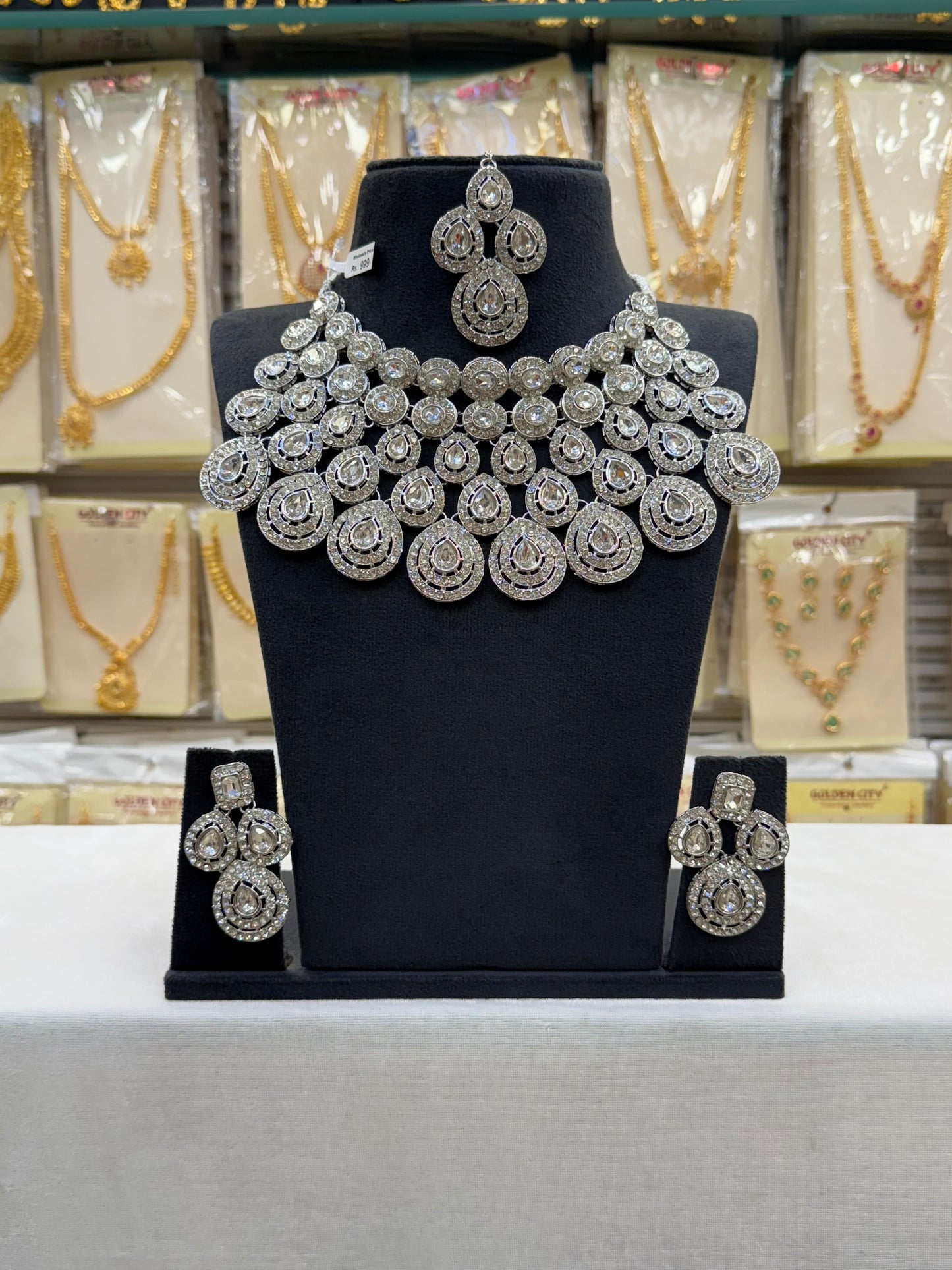 White Kundan stone Necklace