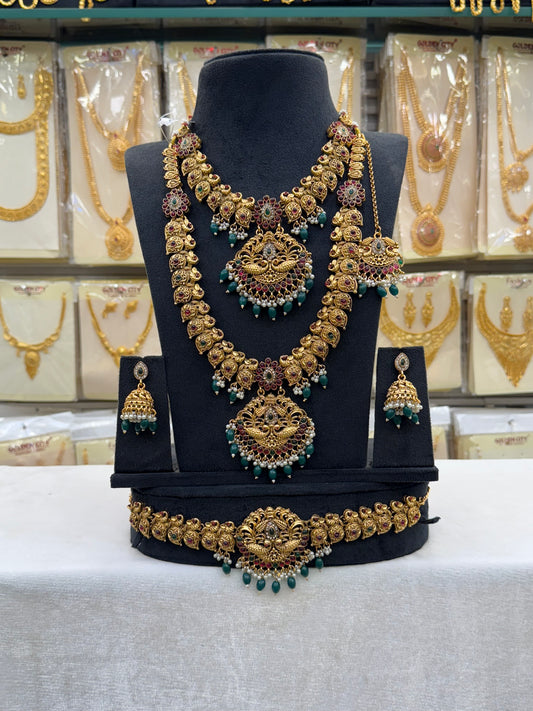 Kerala Design Green Beats Bridal Set.