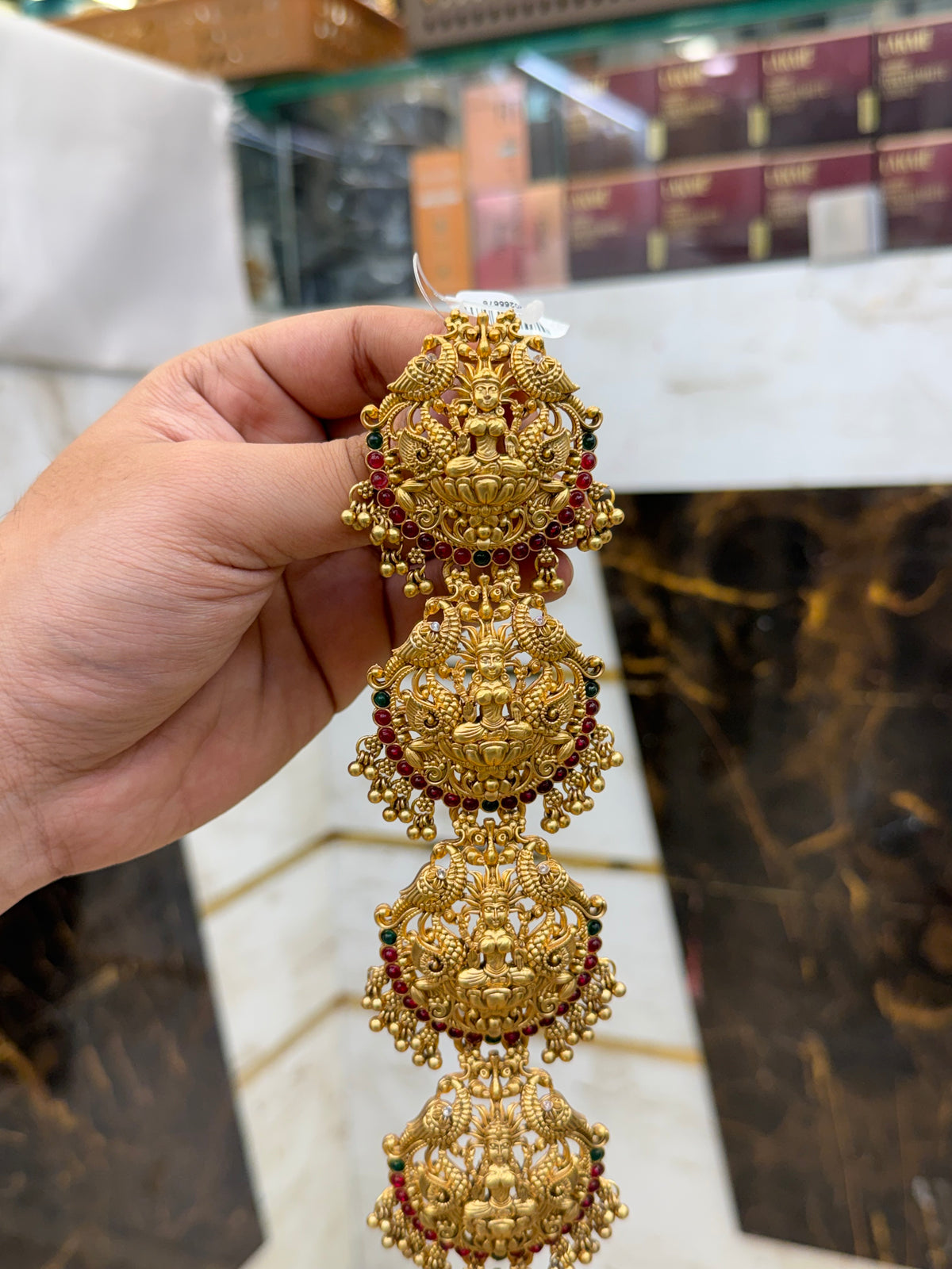 Antique Temp Stone Work Long Jada
