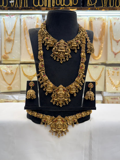 Traditional Antique finish Bridal Set