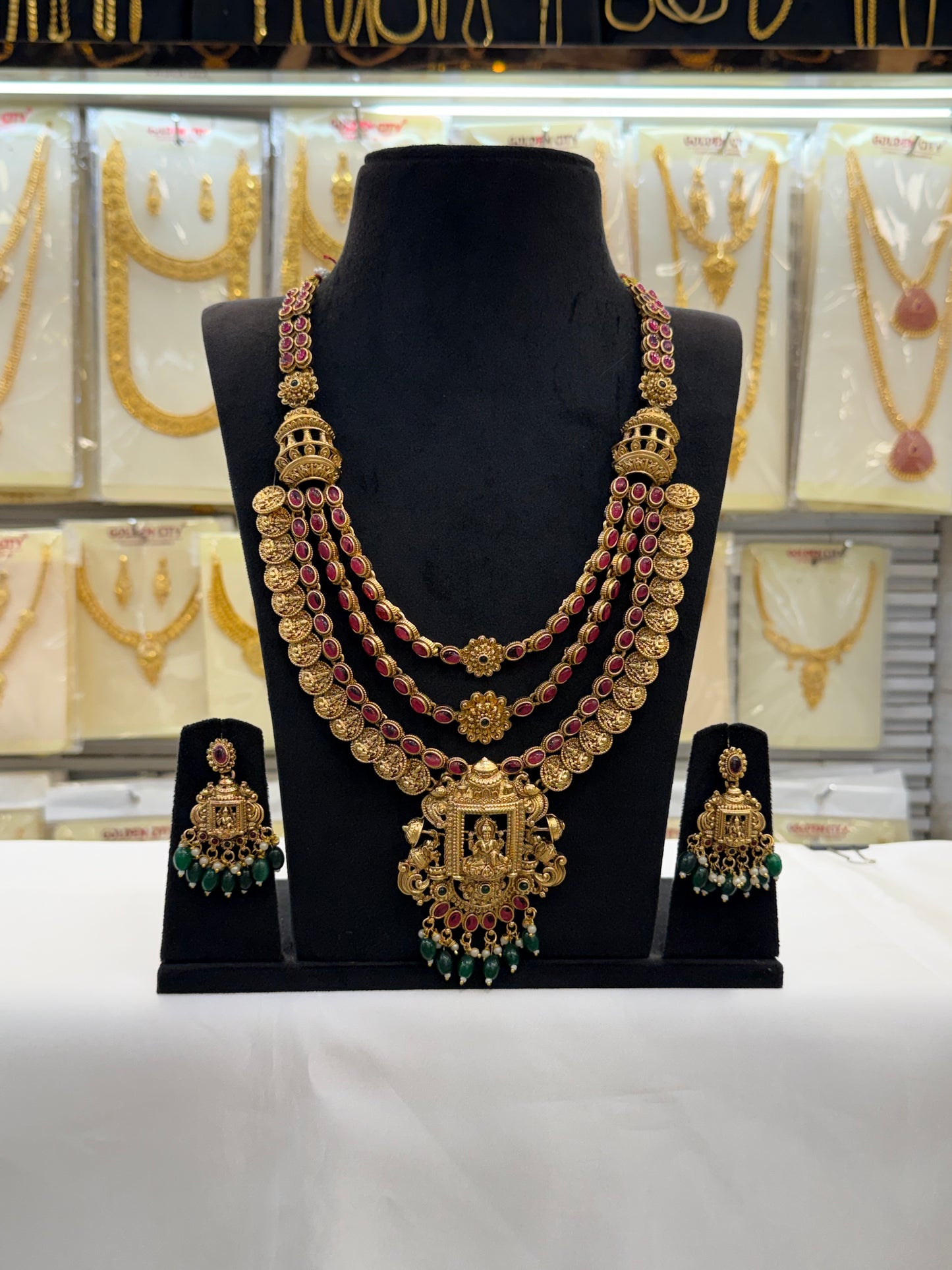 Antique Layered Green Beats Haram