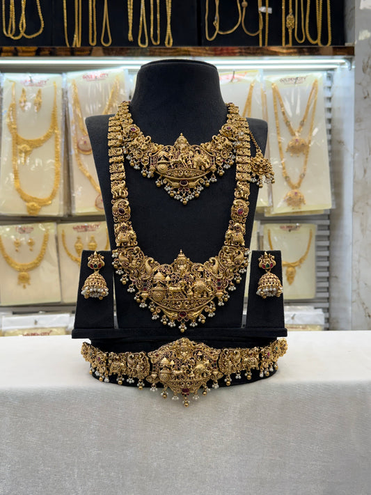 Antique 3D Design Bridal Set