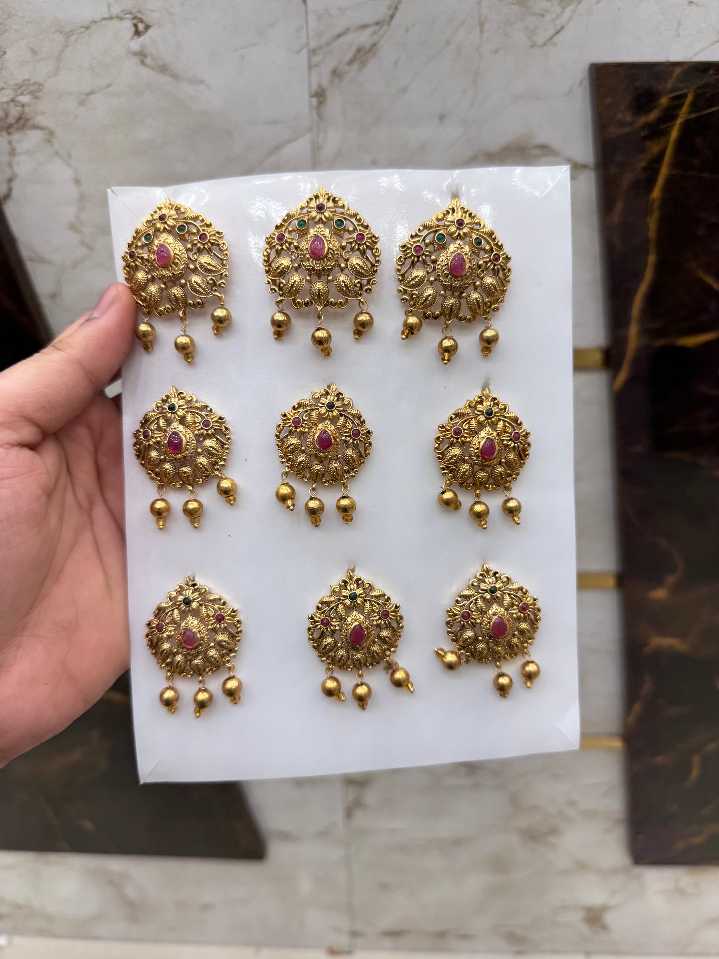 Golden Glow Jada Billa