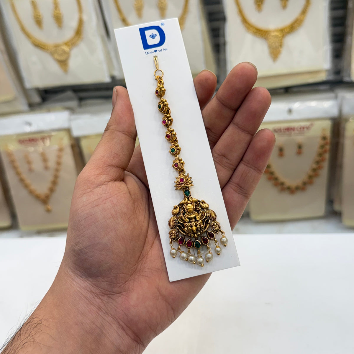 Nakshi Bridal Tikka - White beats