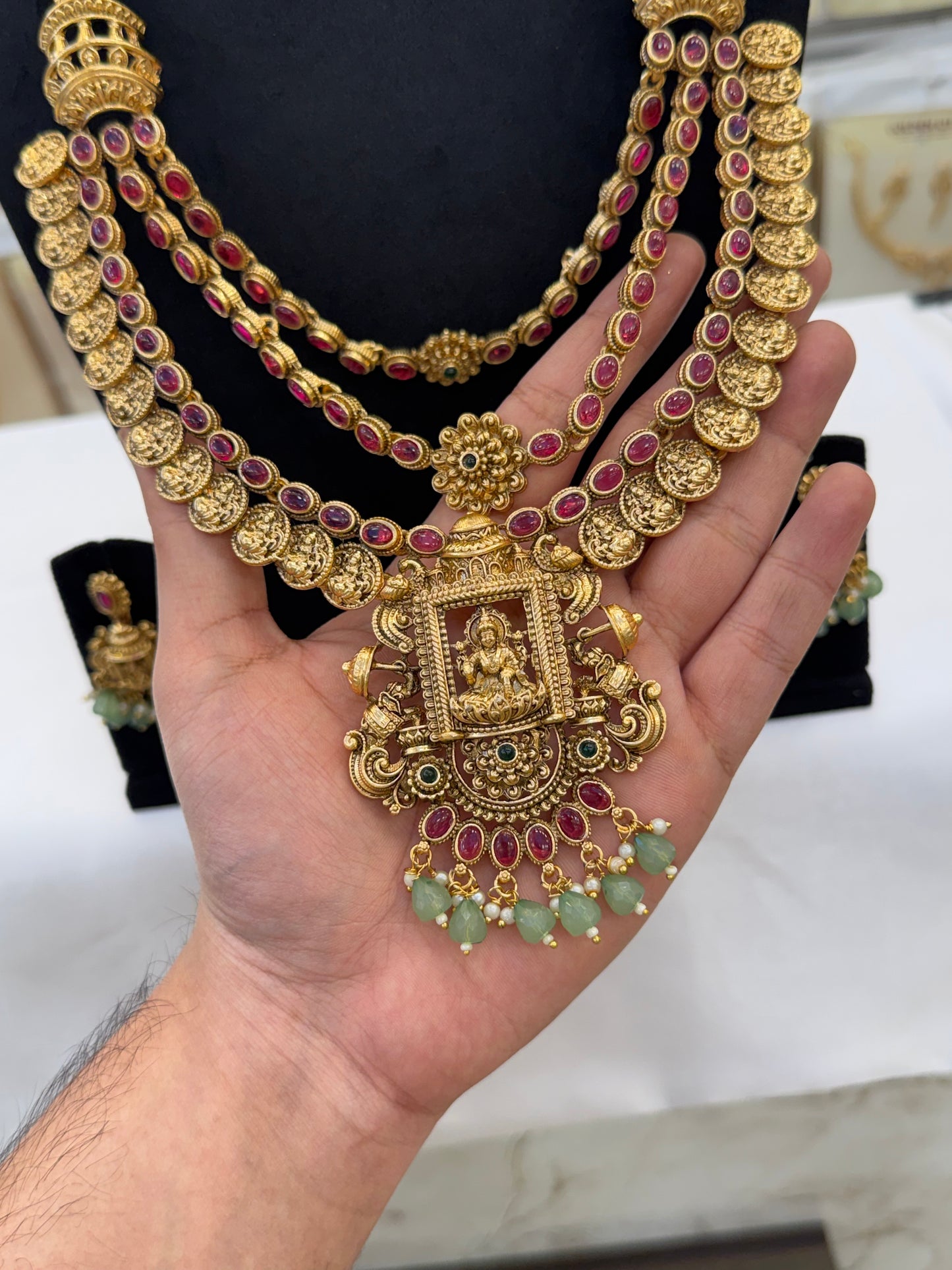 Antique Layered Pastel Green Beats Haram